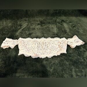 Victoria's Secret Women's White and Cream Crop-top/ Bralette Size XS